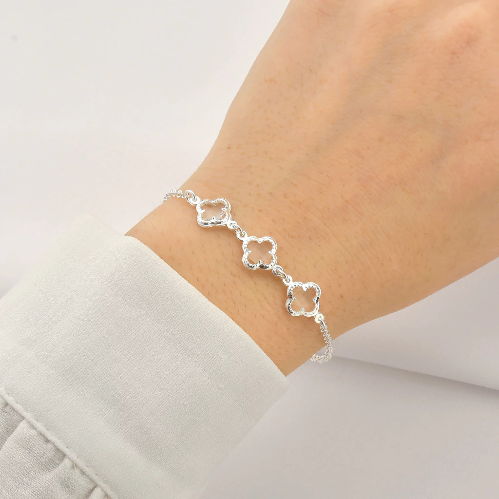 Pulseira 3 Pontos de Luz Trevo 5mm Central Cristal de Prata